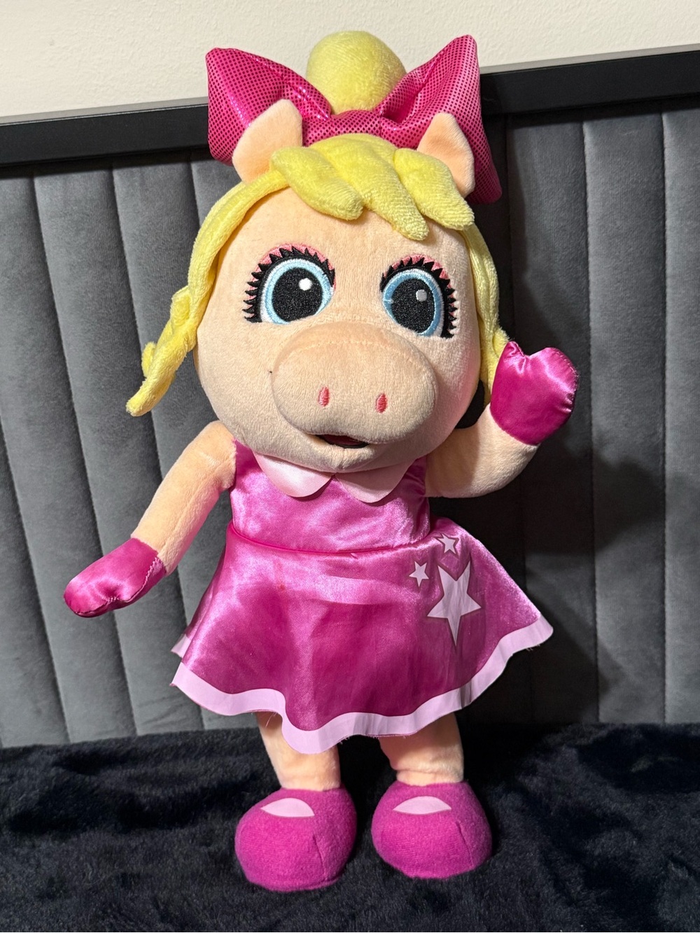 Disney The Muppets Miss Piggy Singing Dancing Plush Doll Pink Dress Toy